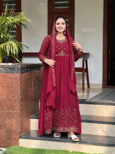 PARTY WEAR GOWN WITH SHWAL for Sale (All India Delivery Available..)