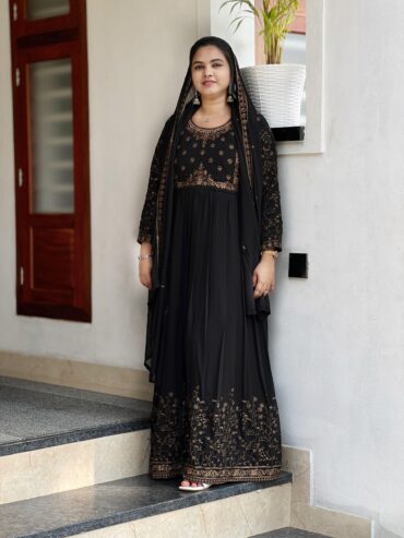 PARTY WEAR GOWN WITH SHWAL for Sale (All India Delivery Available..)